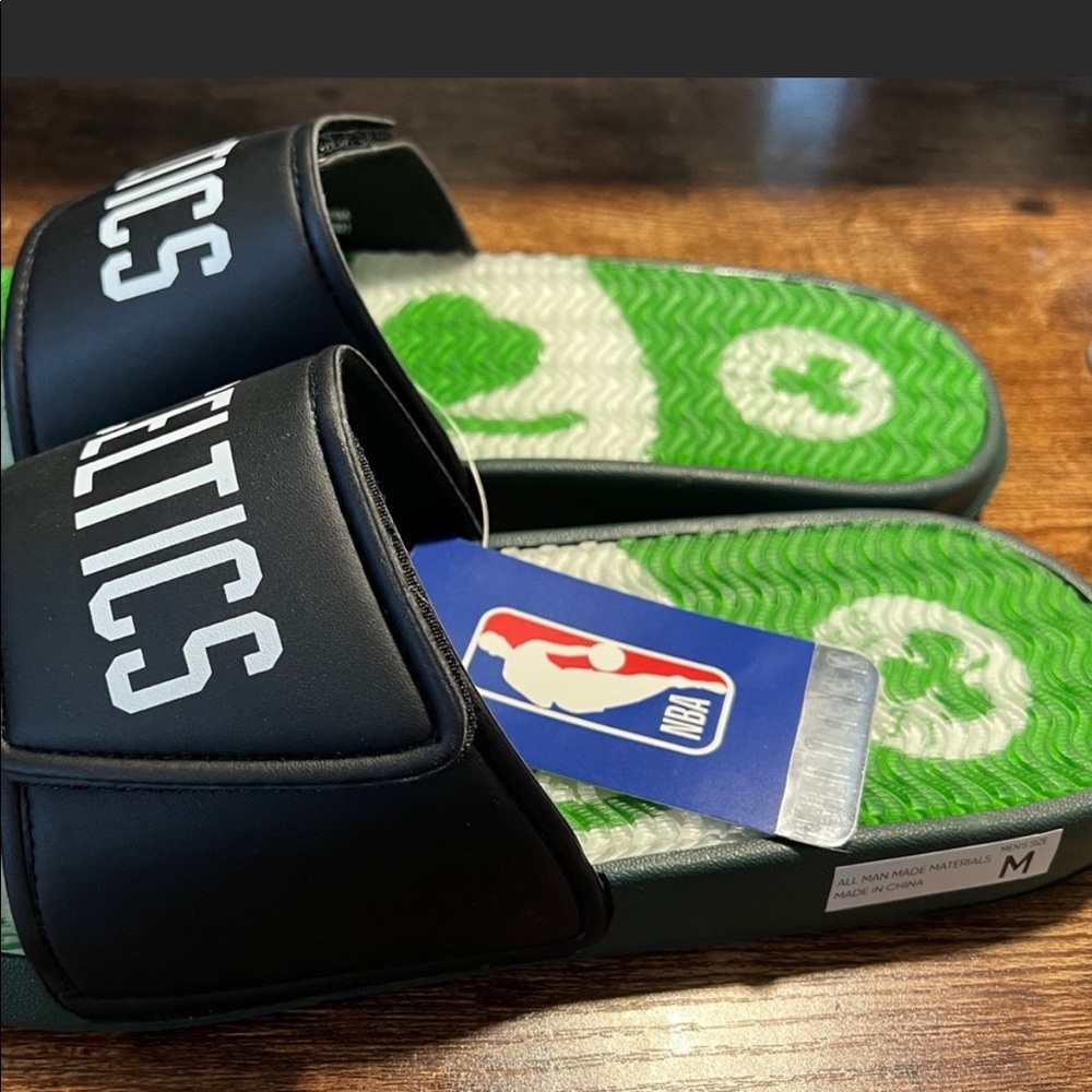 NWT Men’s Boston Celtics FOCO Wordmark slide sandals.
